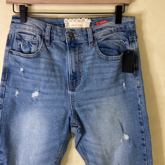New! Altar’d State The Iconic Jeans - Picture 2 of 5